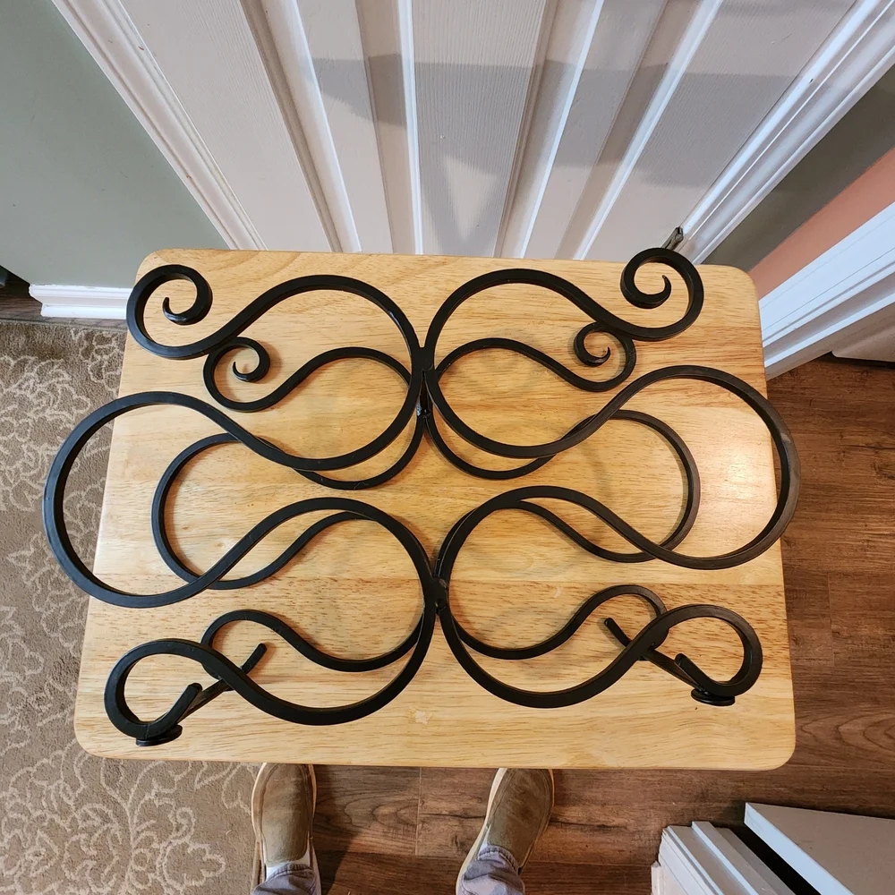 Scrolled Metal Wine Rack With 6 Bottle Capacity